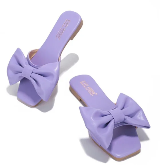 Cape Robbin Bow Sandals π₯³π - Picture 1 of 2